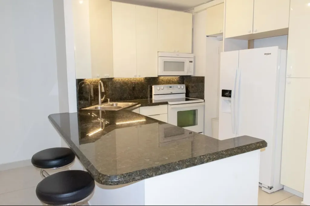50 SW 3rd Boca Raton FL 33432