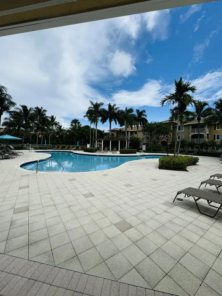 6510 Emerald Dunes Drive West Palm Beach FL 33411
