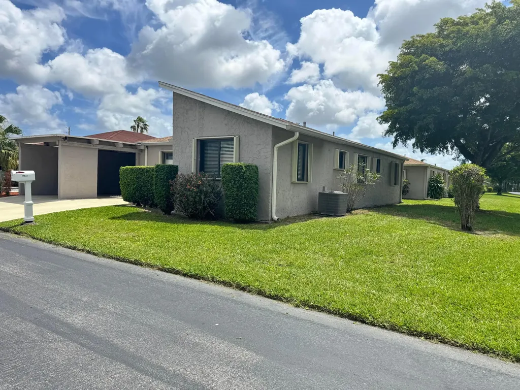 14822 Wildflower Lane Delray Beach FL 33446