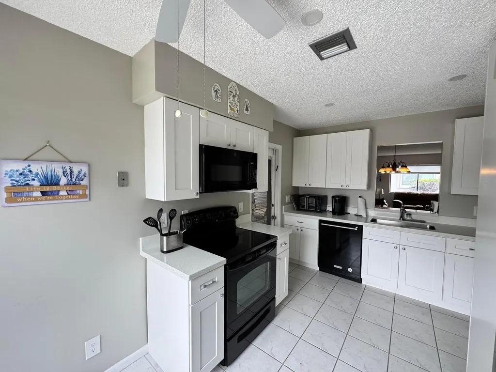 14822 Wildflower Lane Delray Beach FL 33446