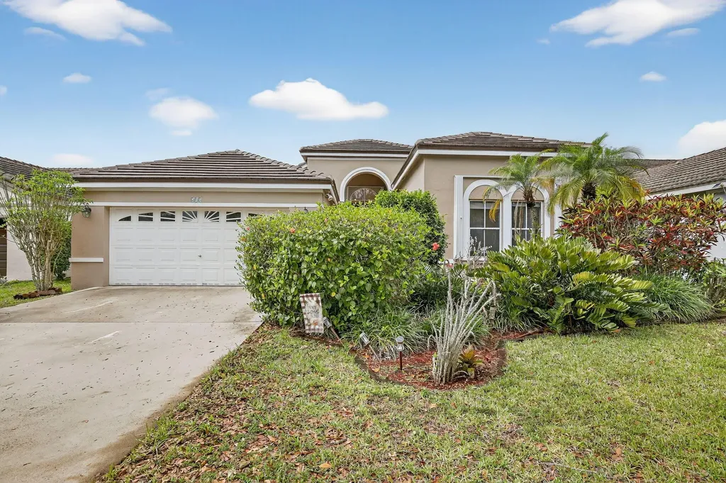495 Carrington Lane Weston FL 33326