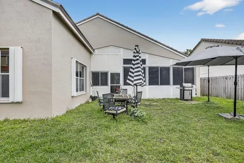 495 Carrington Lane Weston FL 33326