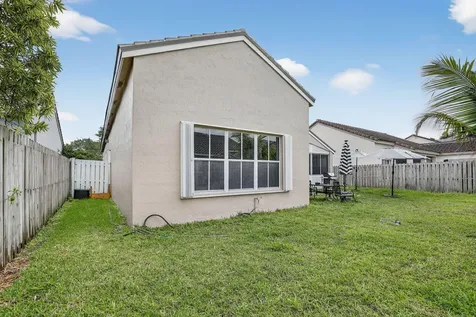 495 Carrington Lane Weston FL 33326