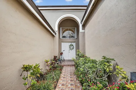 495 Carrington Lane Weston FL 33326