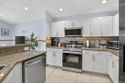 495 Carrington Lane Weston FL 33326