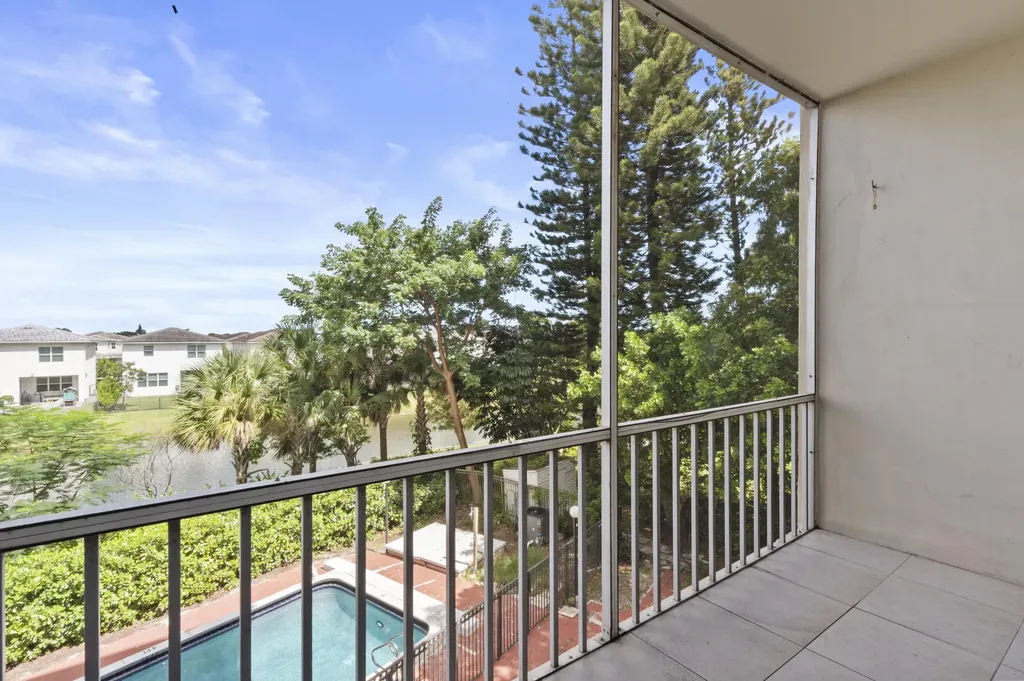 1101 Crystal Lake Drive Deerfield Beach FL 33064