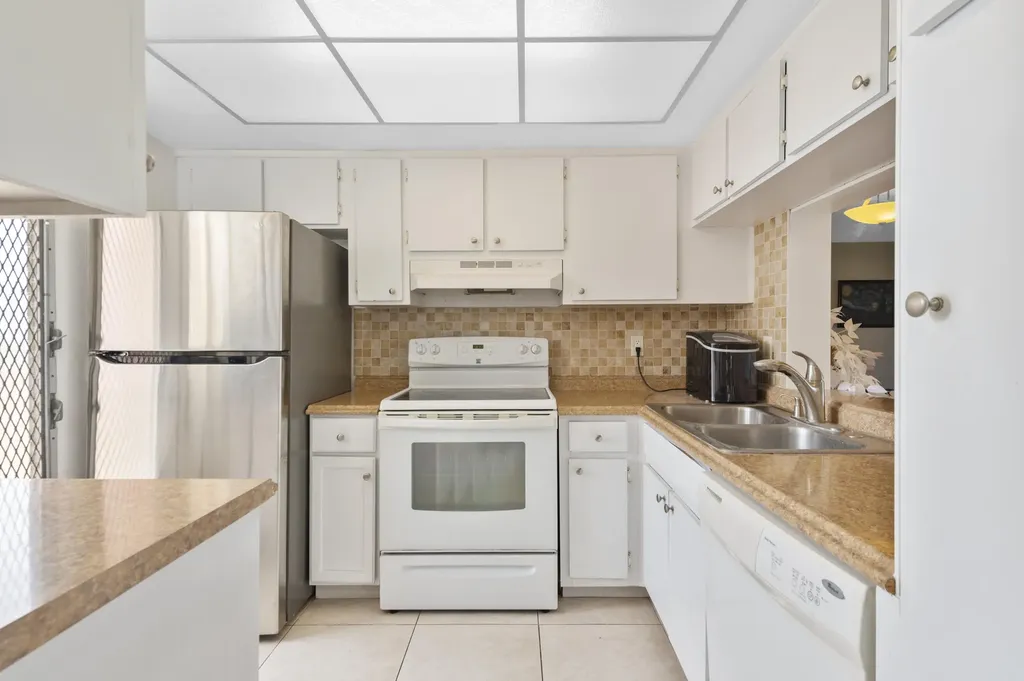 1101 Crystal Lake Drive Deerfield Beach FL 33064