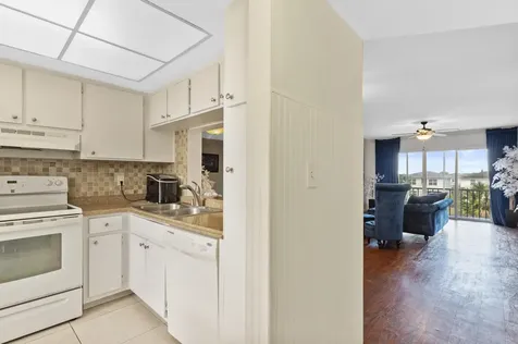 1101 Crystal Lake Drive Deerfield Beach FL 33064