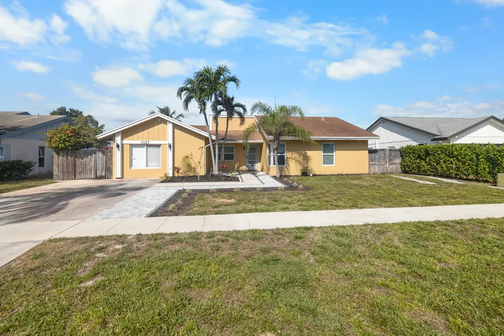 1127 NW 9th Street Boynton Beach FL 33426