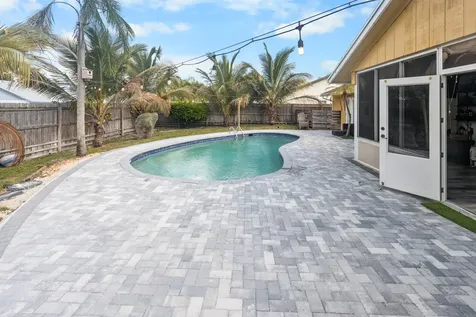 1127 NW 9th Street Boynton Beach FL 33426