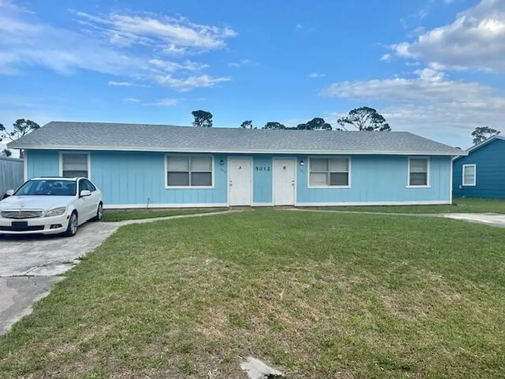 5012 Killarney Avenue Fort Pierce FL 34951