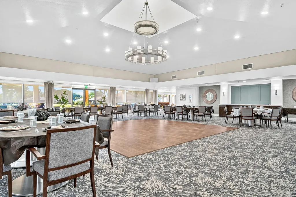5021 Oak Hill Lane Delray Beach FL 33484