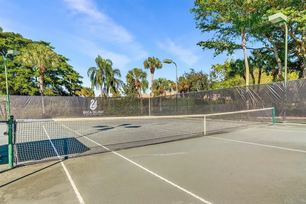 5021 Oak Hill Lane Delray Beach FL 33484