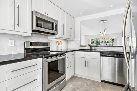 5021 Oak Hill Lane Delray Beach FL 33484