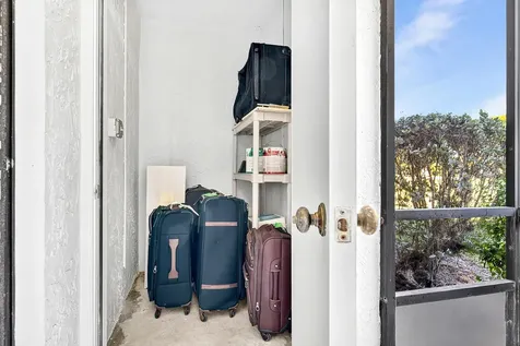 5021 Oak Hill Lane Delray Beach FL 33484