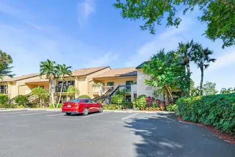 5021 Oak Hill Lane Delray Beach FL 33484