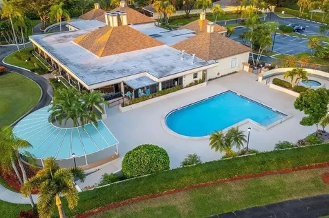 5021 Oak Hill Lane Delray Beach FL 33484