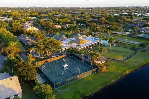 5021 Oak Hill Lane Delray Beach FL 33484