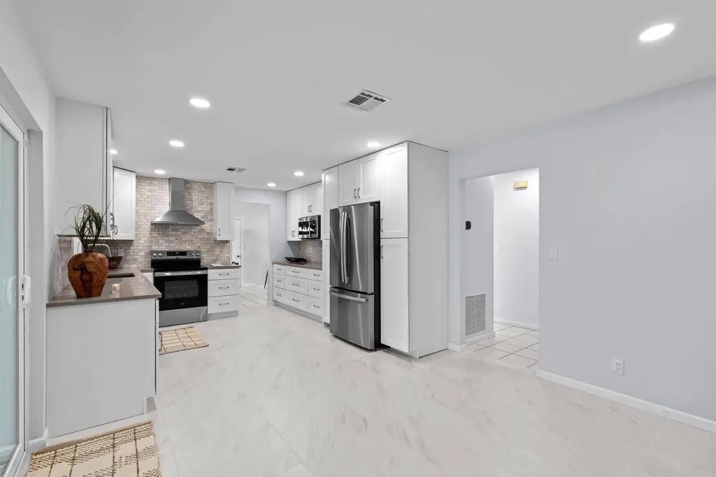 324 Sandpiper Avenue Royal Palm Beach FL 33411