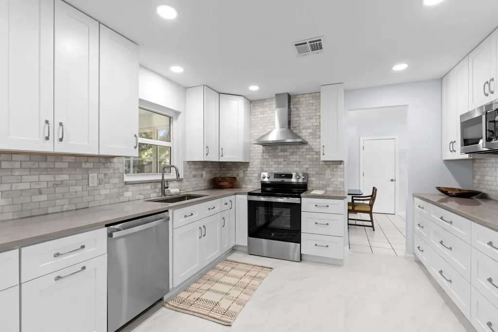 324 Sandpiper Avenue Royal Palm Beach FL 33411