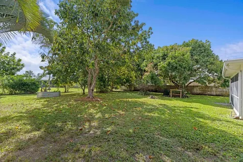 324 Sandpiper Avenue Royal Palm Beach FL 33411