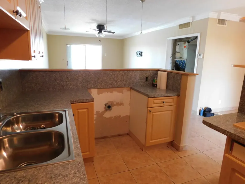 4770 NW 10 Court NW Plantation FL 33313