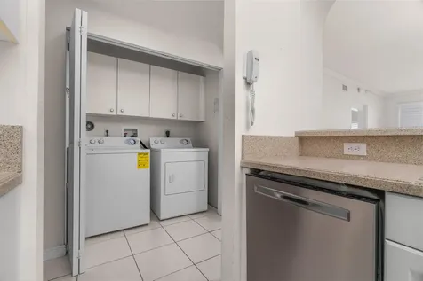 7623 Southampton Terrace Tamarac FL 33321