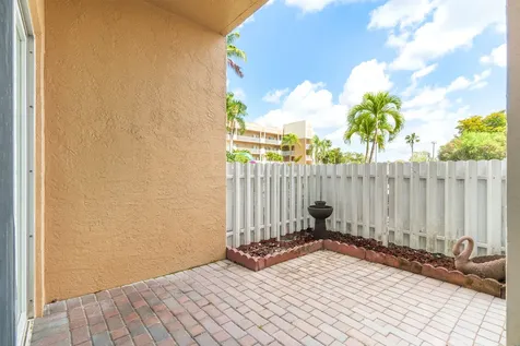7623 Southampton Terrace Tamarac FL 33321