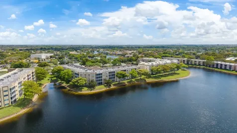 7623 Southampton Terrace Tamarac FL 33321