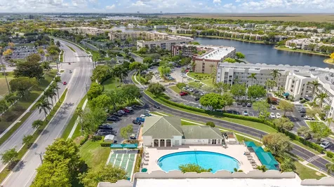 7623 Southampton Terrace Tamarac FL 33321