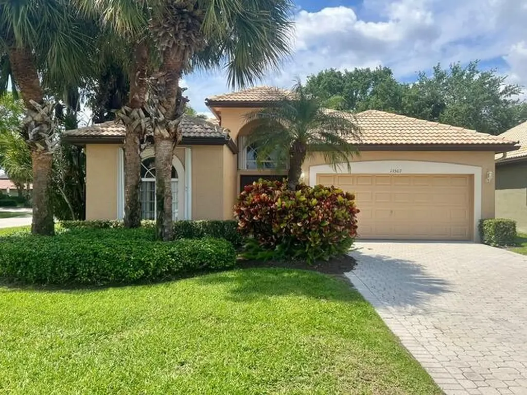 13507 Carrick Green Court Delray Beach FL 33446