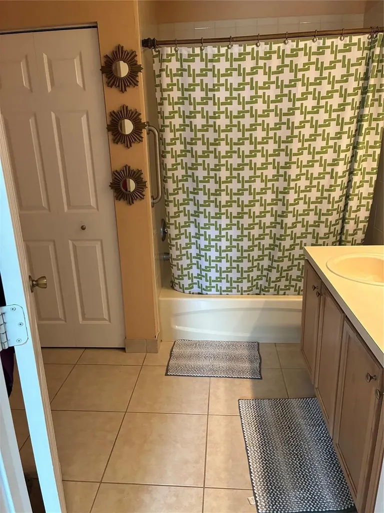 602 SW Kenyoun Street Port St Lucie FL 34983