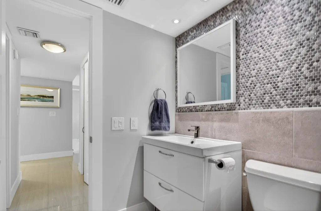 3503 Oaks Way Pompano Beach FL 33069