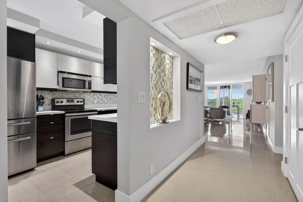 3503 Oaks Way Pompano Beach FL 33069