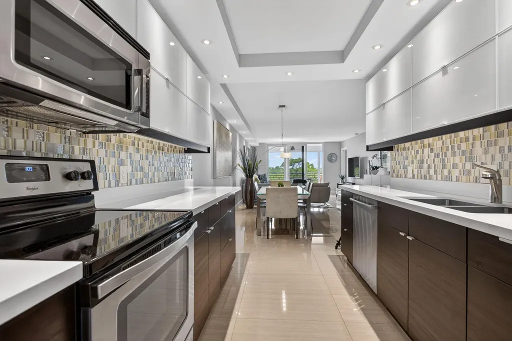 3503 Oaks Way Pompano Beach FL 33069