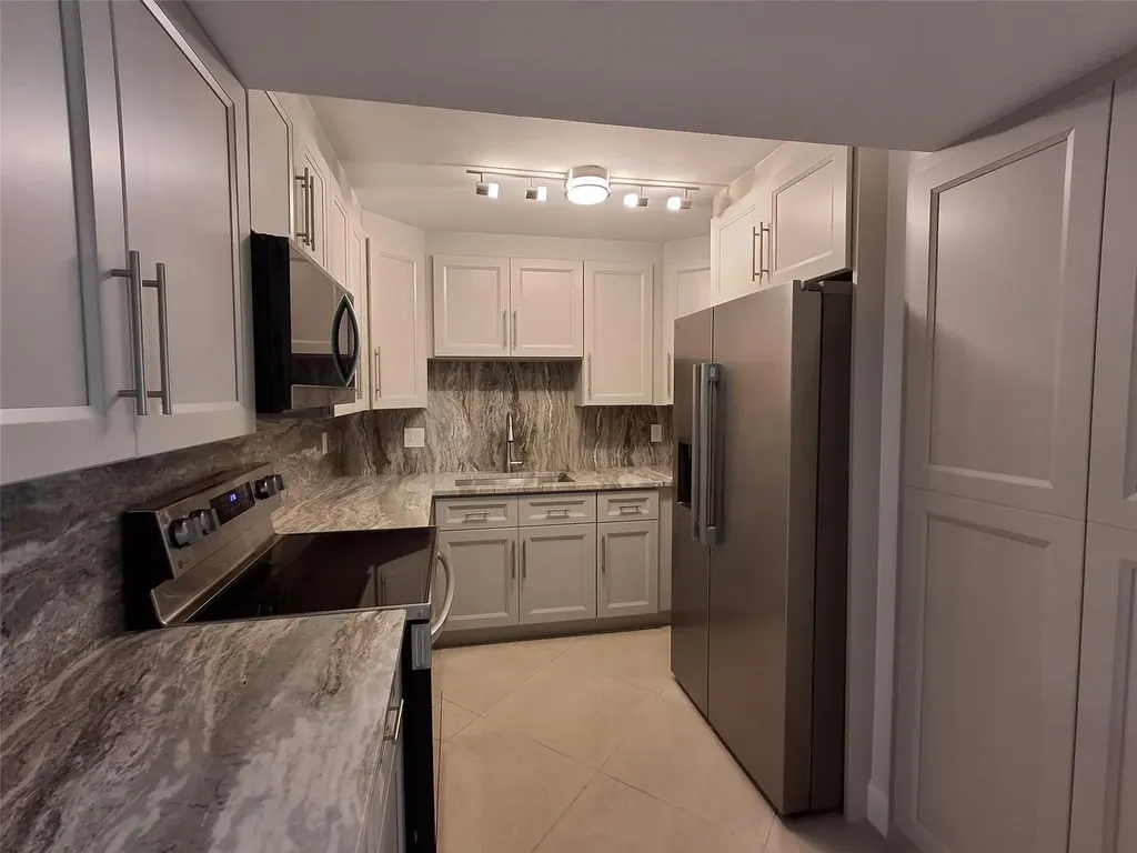 8763 Shadow Wood Boulevard Coral Springs FL 33071