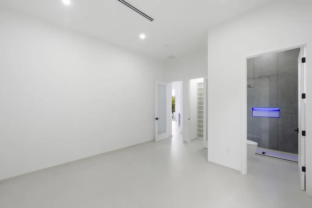 1629 NE 1st Avenue Fort Lauderdale FL 33305
