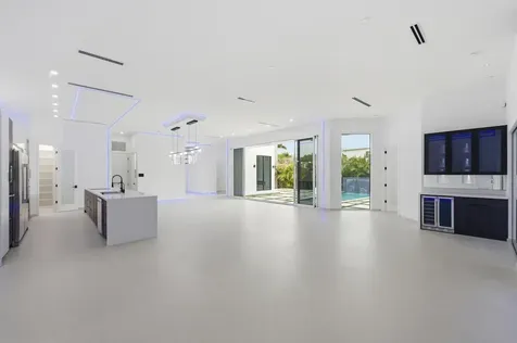 1629 NE 1st Avenue Fort Lauderdale FL 33305