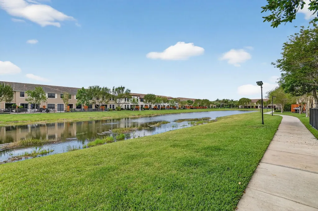 10457 Wellington Parc Drive Wellington FL 33449