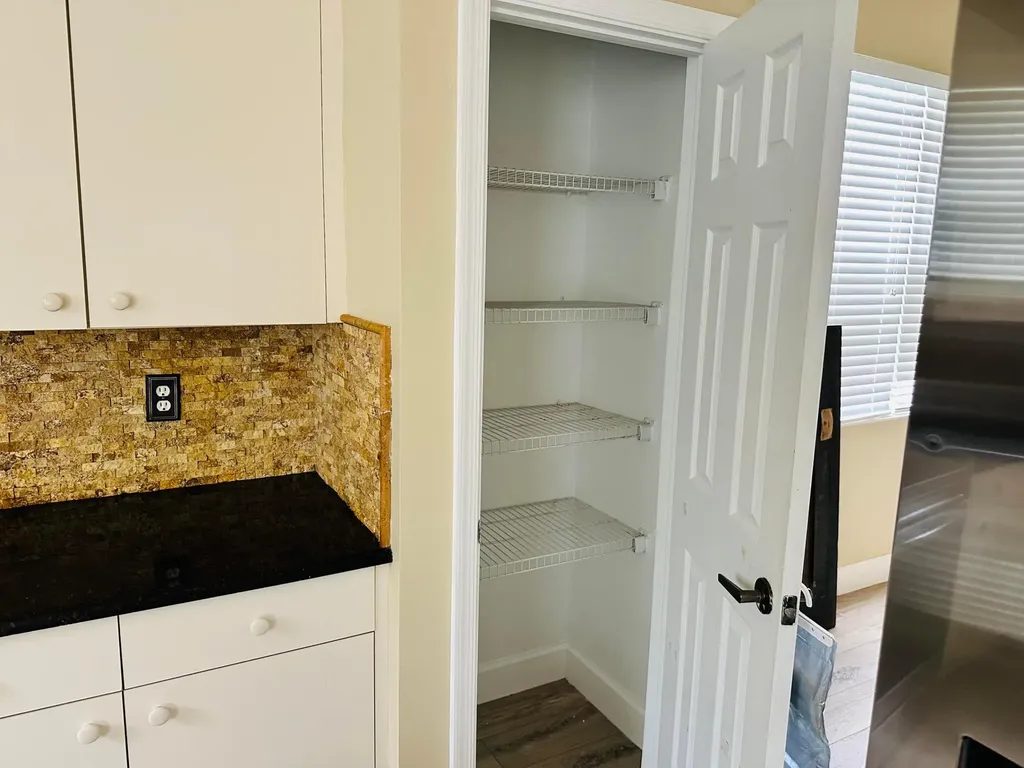 1756 SW Jamesport Drive Port St Lucie FL 34953