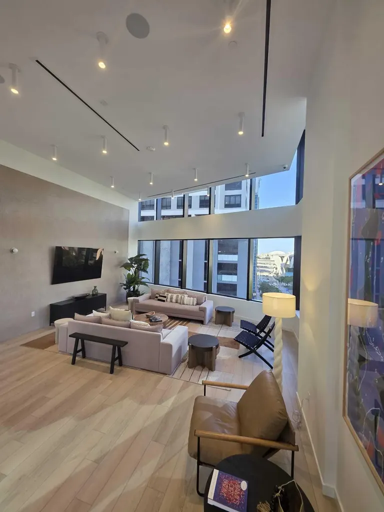 225 N Miami Avenue Miami FL 33128