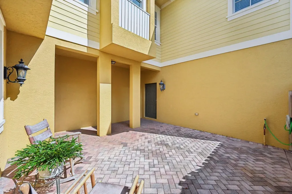110 E Pigeon Plum Drive Jupiter FL 33458