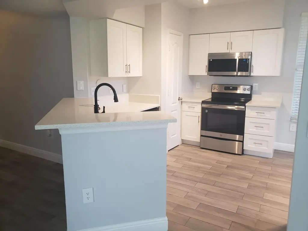 909 Belmont Place Boynton Beach FL 33436