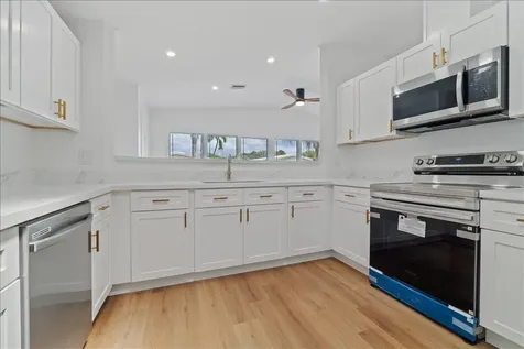 6571 NW 37th Avenue Coconut Creek FL 33073
