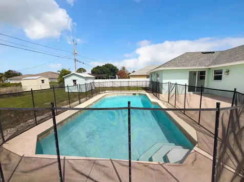 2332 SE Berkshire Boulevard Port St Lucie FL 34952