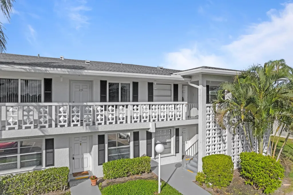 2915 SW 15th Street Delray Beach FL 33445