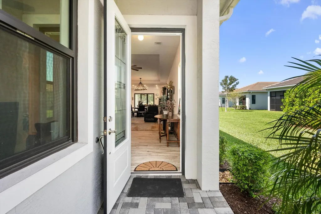 4786 Saint Armands Way Westlake FL 33470