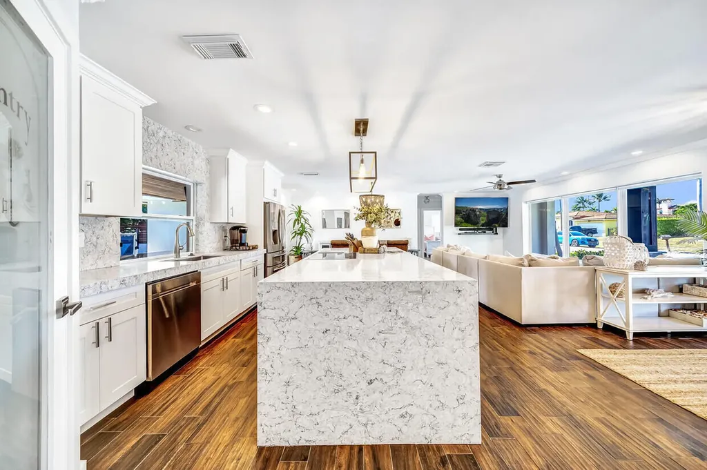 864 Appleby Street Boca Raton FL 33487