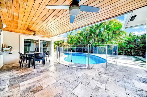 864 Appleby Street Boca Raton FL 33487