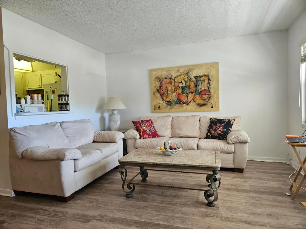 118 Tilford F Deerfield Beach FL 33442